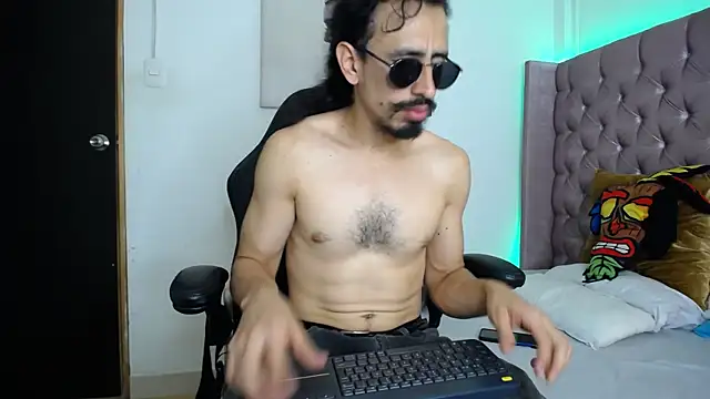 Sr Magnus  online show from 09.20.25