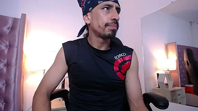 Sr Magnus  online show from 10.20.25