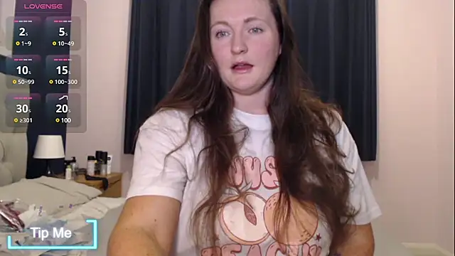 BustyBonnieUK online show from 12.18.24