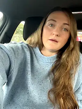 BustyBonnieUK online show from 10.15.25