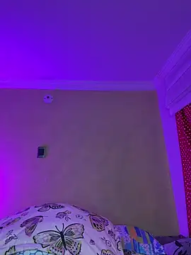 aurora divine online show from 02.23.26