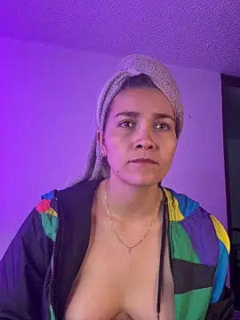 aurora divine online show from 04.01.26