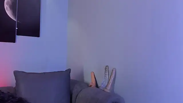 maddy walker online show from 02.10.25