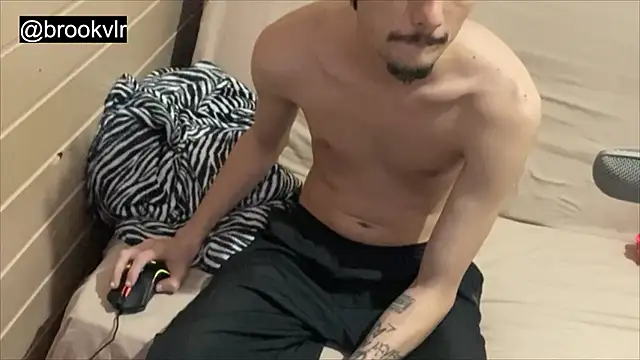 Snapshot of scorpbqt chatting on 12.05.25 scorpbqt online show from 12.05.25