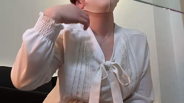 Snapshot of Risa_06 chatting on 12.26.24 Risa 06 online show from 12.26.24