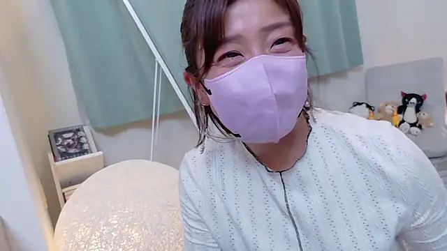 Risa 06 online show from 05.19.26