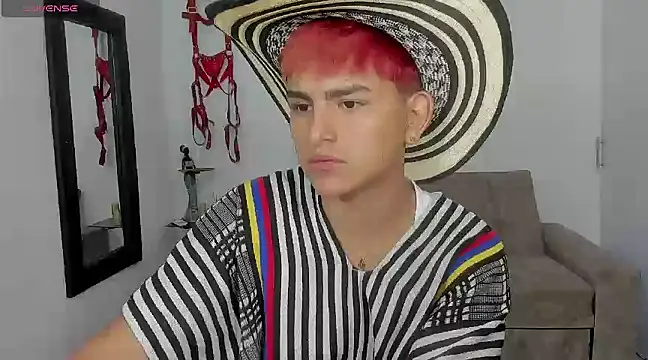 Snapshot of Lyam_ap chatting on 12.17.24 Lyam ap online show from 12.17.24