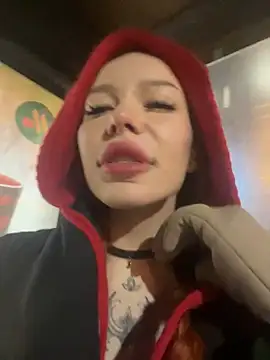 Snapshot of babydolll chatting on 01.06.25 babydolll online show from 01.06.25