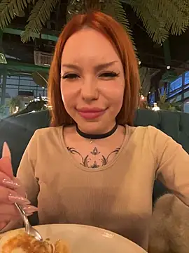 Snapshot of babydolll chatting on 01.11.25 babydolll online show from 01.11.25