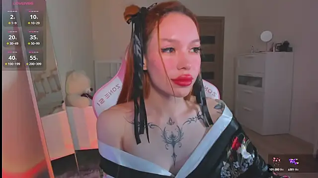 Snapshot of babydolll chatting on 02.02.25 babydolll online show from 02.02.25