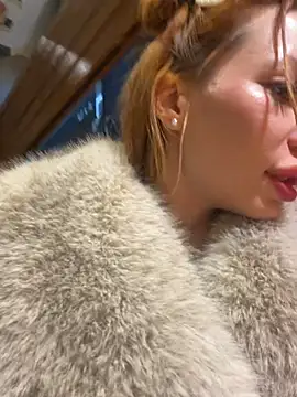 Snapshot of babydolll chatting on 02.04.25 babydolll online show from 02.04.25