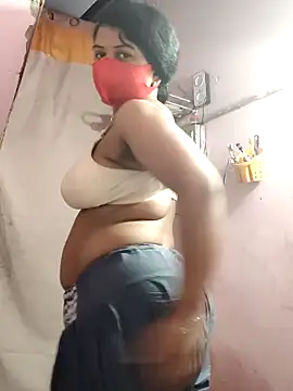 Snapshot of Dr_Chhaya chatting on 03.08.26 Dr Chhaya online show from 03.08.26