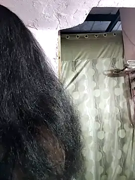 Snapshot of Dr_Chhaya chatting on 03.13.26 Dr Chhaya online show from 03.13.26