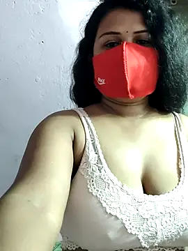 Snapshot of Dr_Chhaya chatting on 03.26.26 Dr Chhaya online show from 03.26.26