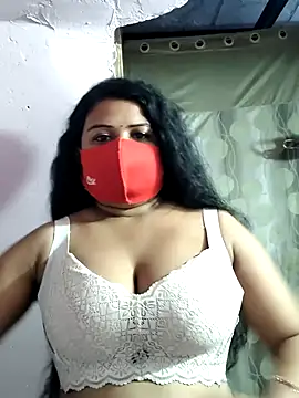 Snapshot of Dr_Chhaya chatting on 03.26.26 Dr Chhaya online show from 03.26.26