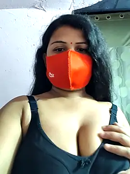 Snapshot of Dr_Chhaya chatting on 03.30.26 Dr Chhaya online show from 03.30.26