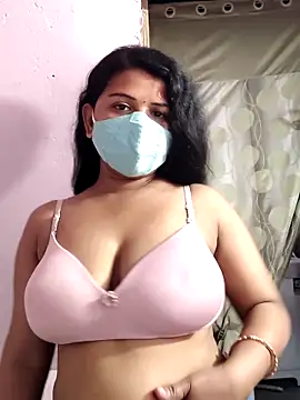 Snapshot of Dr_Chhaya chatting on 04.08.26 Dr Chhaya online show from 04.08.26