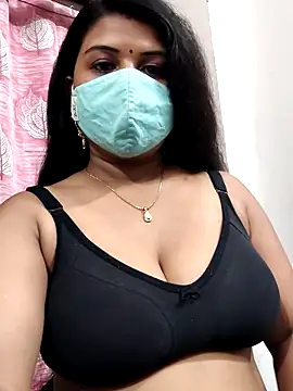 Snapshot of Dr_Chhaya chatting on 04.11.26 Dr Chhaya online show from 04.11.26