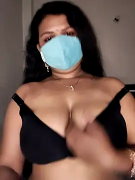 Snapshot of Dr_Chhaya chatting on 04.15.26 Dr Chhaya online show from 04.15.26