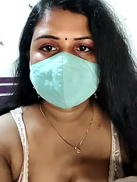 Snapshot of Dr_Chhaya chatting on 04.15.26 Dr Chhaya online show from 04.15.26