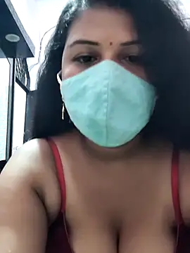 Snapshot of Dr_Chhaya chatting on 05.23.26 Dr Chhaya online show from 05.23.26