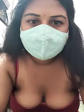 Snapshot of Dr_Chhaya chatting on 05.24.26 Dr Chhaya online show from 05.24.26
