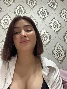 StormBeverly online show from 12.24.24