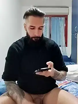 Snapshot of Gioeltoro89 chatting on 12.01.24 Gioeltoro89 online show from 12.01.24