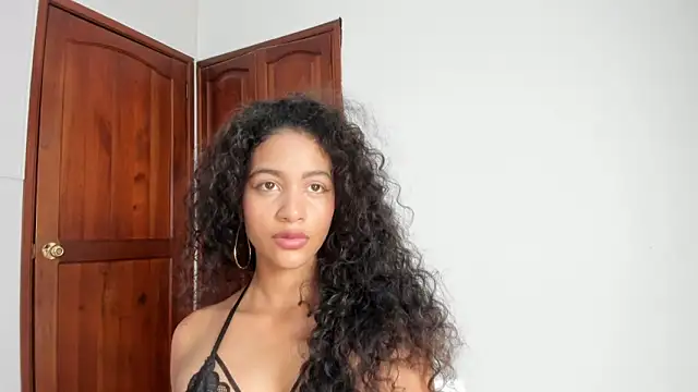 AntonellaHall  online show from 03.28.26