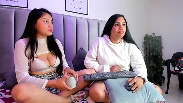 Laiia Page online show from 03.12.25