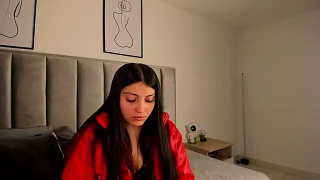 Laiia Page online show from 12.03.25