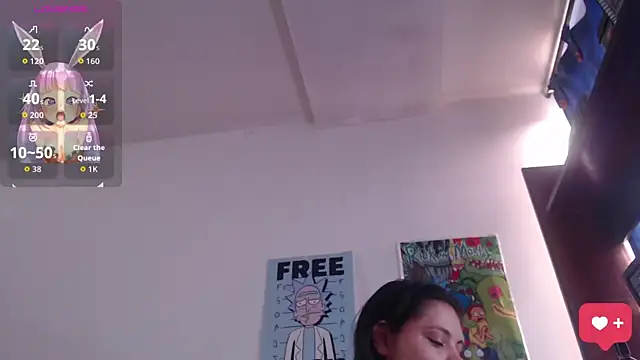 Snapshot of gigiqueen_18 chatting on 04.27.26 gigiqueen 18 online show from 04.27.26