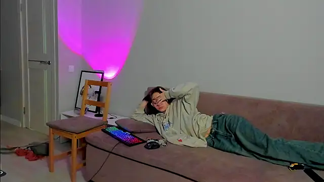 EllaSky xoxo online show from 02.01.25