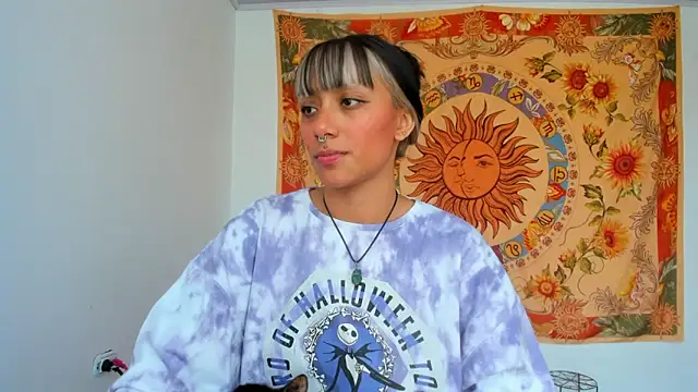 Snapshot of Demeter__ chatting on 06.10.26 Demeter online show from 06.10.26