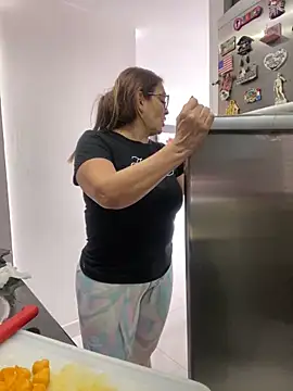 AntonellaAlondra4 online show from 03.19.25