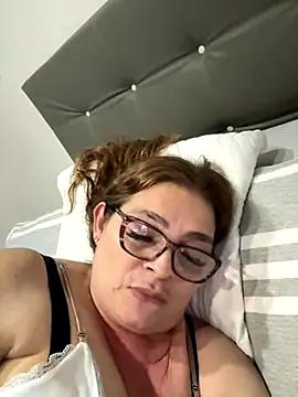 AntonellaAlondra4 online show from 09.14.25