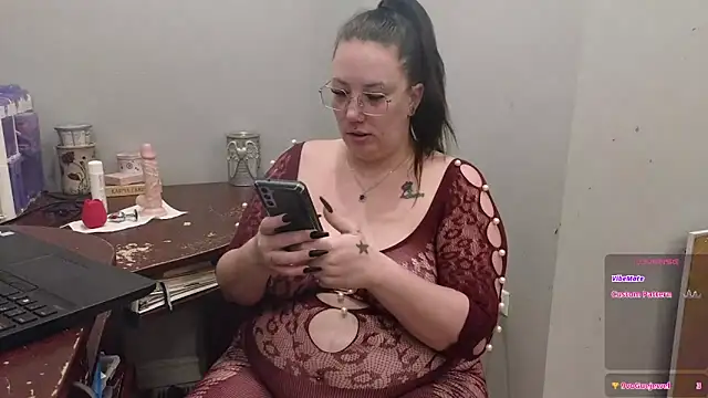 ThickGirlsDoItBetter online show from 02.10.26