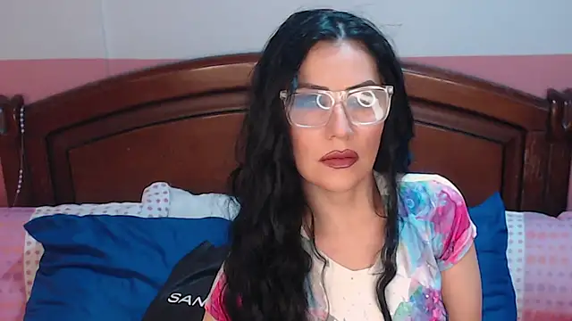 Snapshot of Ary_z chatting on 07.18.26 Ary z online show from 07.18.26