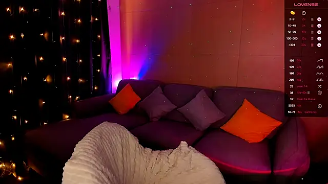 AdeleRoberts online show from 02.23.25