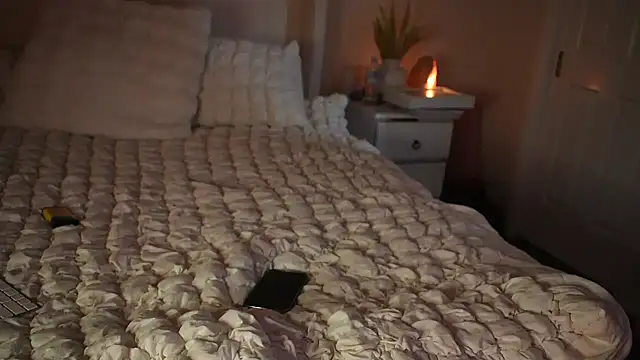 notoriousnatureXO online show from 11.13.25