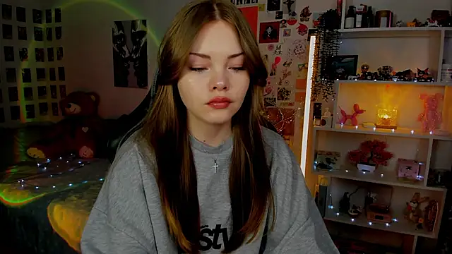 AkiraKatsu online show from 04.12.26