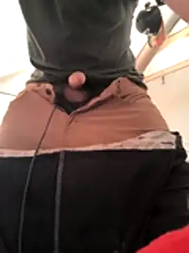 Snapshot of potholder420 chatting on 12.16.25 potholder420 online show from 12.16.25