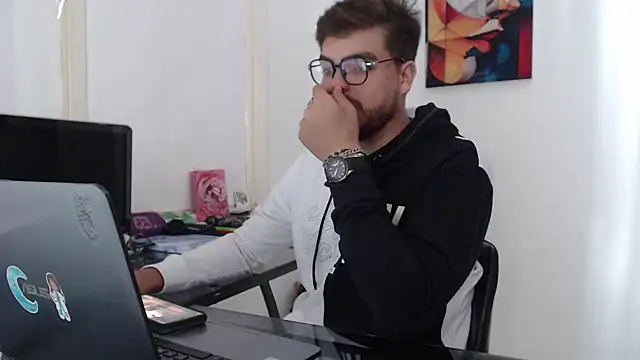 Snapshot of Dylanwish chatting on 12.09.24 Dylanwish online show from 12.09.24