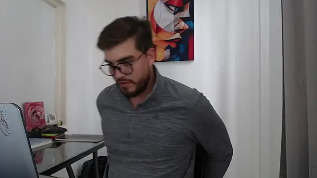 Snapshot of Dylanwish chatting on 12.10.24 Dylanwish online show from 12.10.24