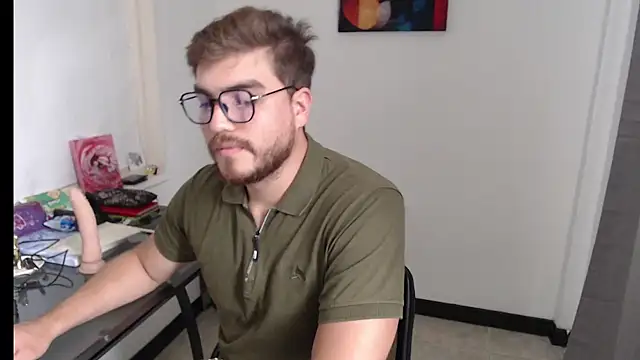 Snapshot of Dylanwish chatting on 12.17.24 Dylanwish online show from 12.17.24