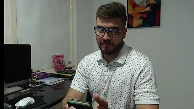 Snapshot of Dylanwish chatting on 12.29.24 Dylanwish online show from 12.29.24