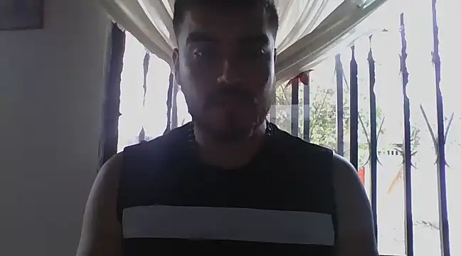 Snapshot of Dylanwish chatting on 01.04.25 Dylanwish online show from 01.04.25