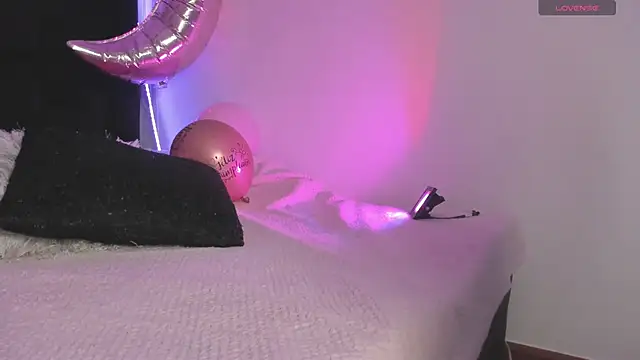 Snapshot of DesireSweet chatting on 03.12.25 DesireSweet online show from 03.12.25