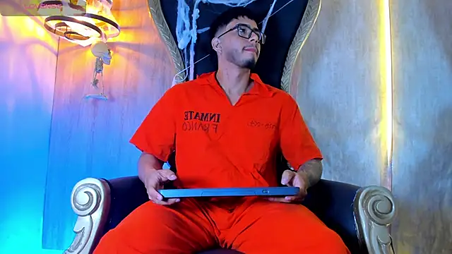 Snapshot of thaddeus_king chatting on 11.01.25 thaddeus king online show from 11.01.25