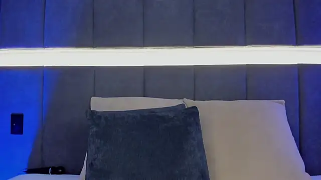 nicolle pierce online show from 02.10.25